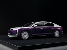 华为发布尊界 S800，六域融合与 AI 交互引领新潮流